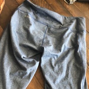BLUE ATHLETIC LEGGINGS!!